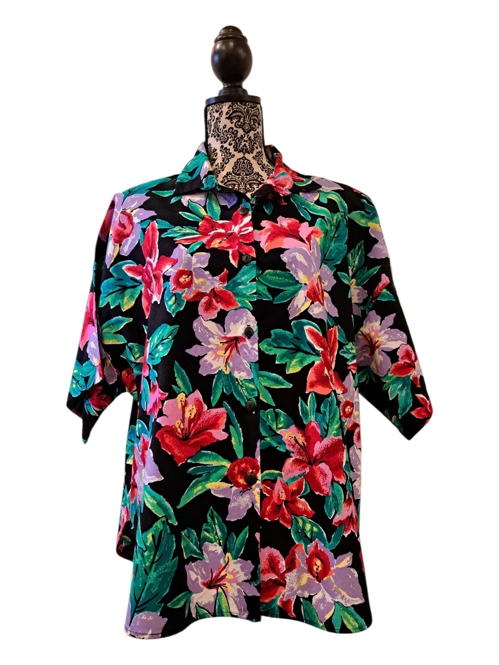 New Name in Town Floral shirt top cotton black multicolo  beachy Size Xl